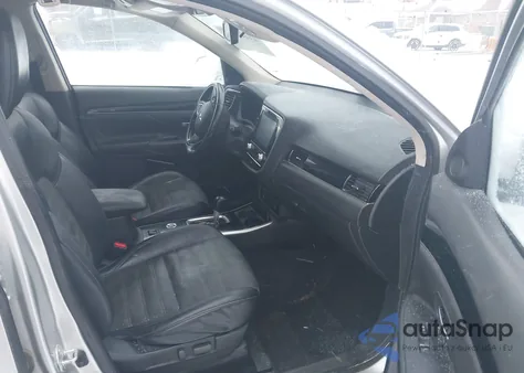 2020 Mitsubishi Outlander Se 2.4 S-Awc z USA, uszkodzony, nr VIN JA4AZ3A34LZ022825